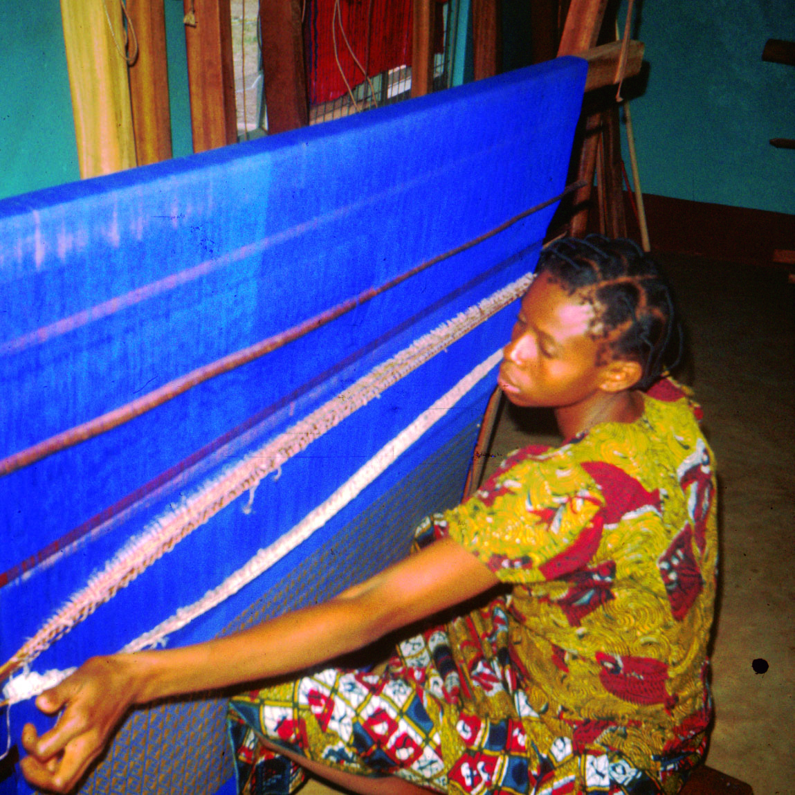 Cloth is the Center of the World: Nigerian Textiles Nigerian woman weaving