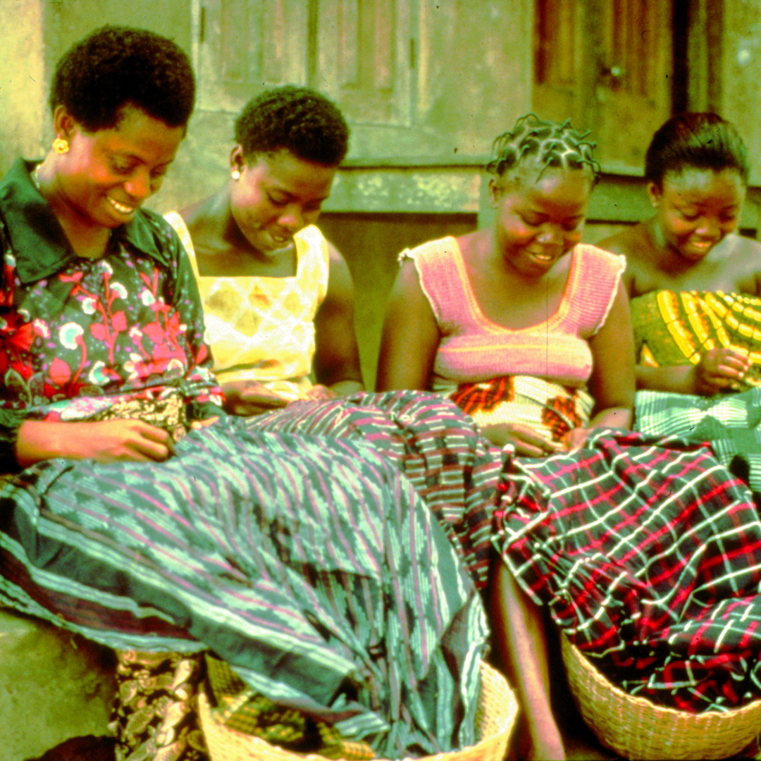 Cloth is the Center of the World: Nigerian Textiles Nigerian women weaving