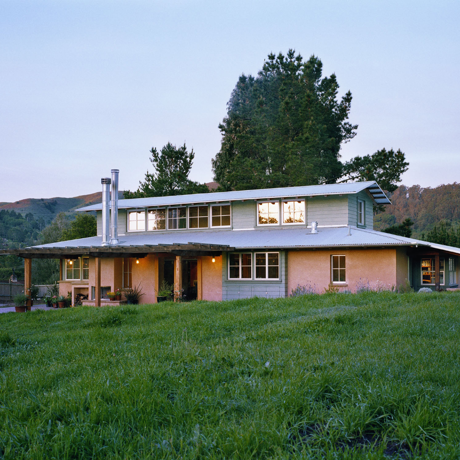 Mill Valley Straw Bale House The Green House: New Directions in Sustainable Architecture & Design